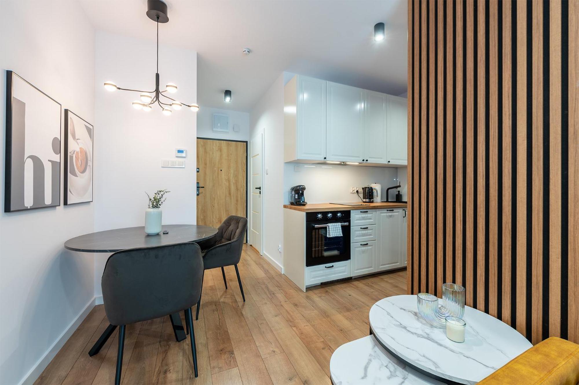 Apartment Golden Haven By Aparo - Nowy Apartament, Winda, Balkon, Szpital Ckd, Lodz (Lodz)